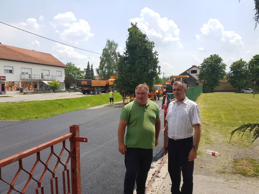 asfalt-prilaz-skola-resetari