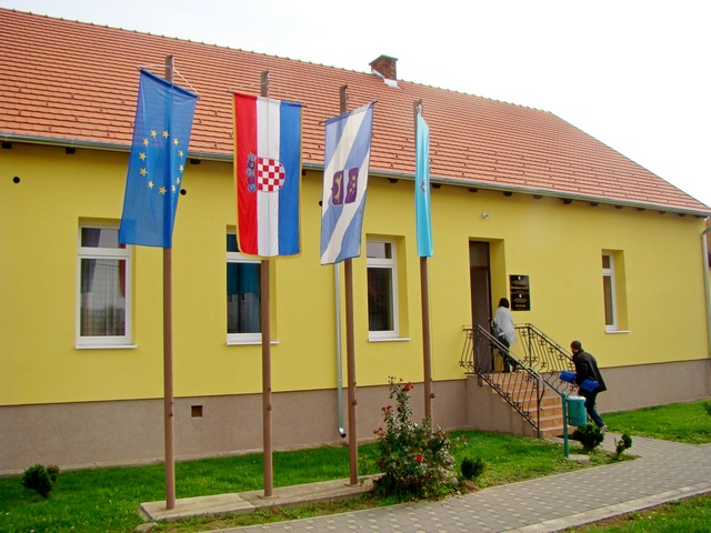 zgrada opcine zastave