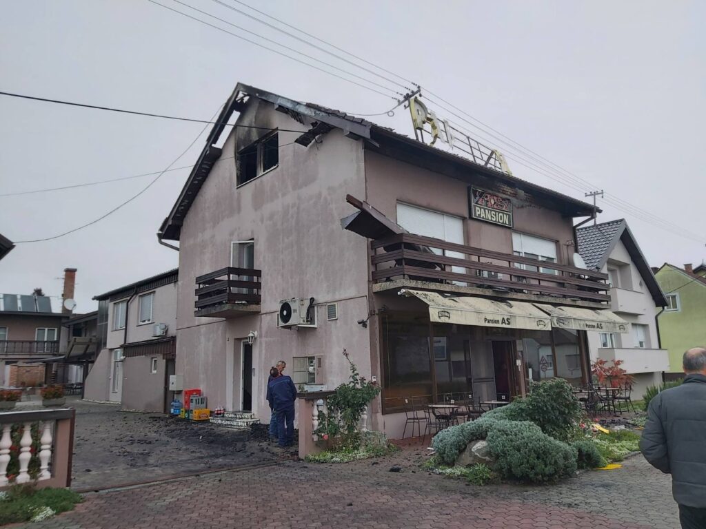 pozar restoran as